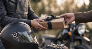 Offrir un cadeau à un motard sans se tromper, c’est possible